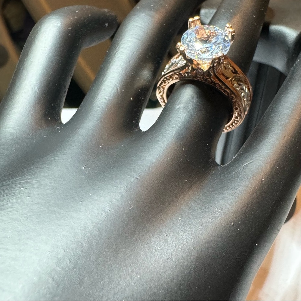 NWT Rose Gold Solitaire Band - Picture 6 of 16